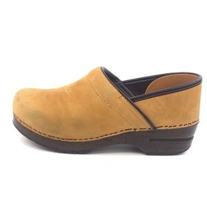 Dansko Professional Nubuck Comfort Clogs EUR 40